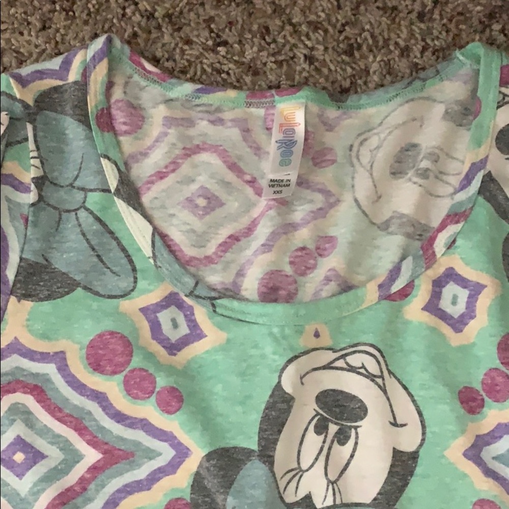 Lularoe Minnie Mouse tee
